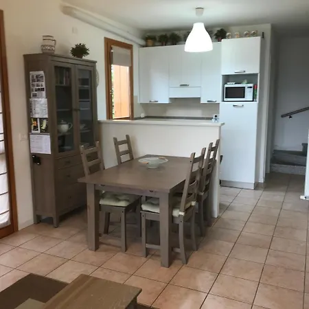 Orchid Villas With Pool Перледо